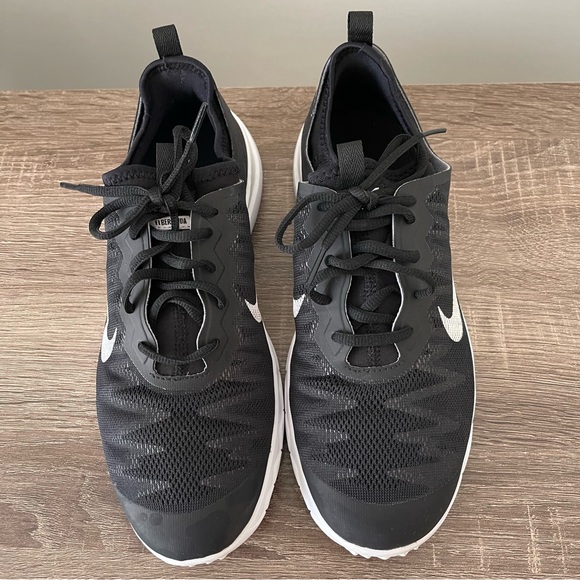 Womens NIKE FI BERMUDA Black/White Golf Trainers Shoe Size 9 - Picture 7 of 14